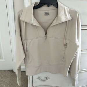 NWOT Old Navy Active Fleece. Women’s size small. Never worn.